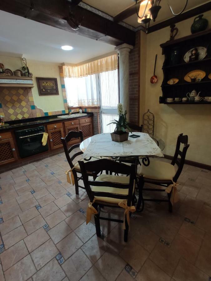 Apartamento En 托雷莫利诺斯 外观 照片